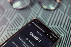 Öffnet die Seite 'KI zum Ausprobieren: ChatGPT & Co. im Alltag'